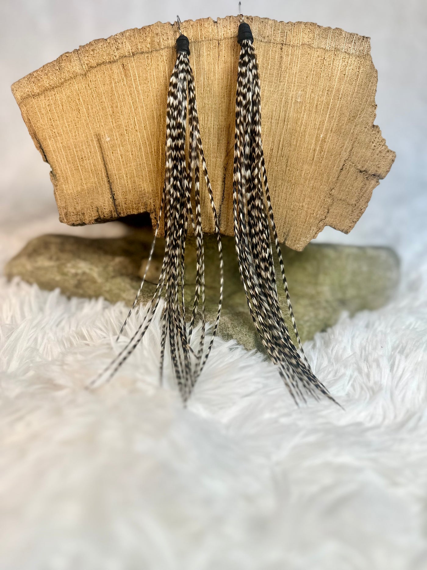 The Roe – 8 inch Beautiful Handmade Everyday White and Black Feather Grizzly Earrings